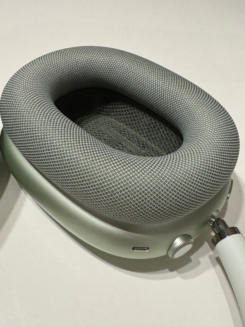 Apple AirPods Max ミッドナイトグリーン