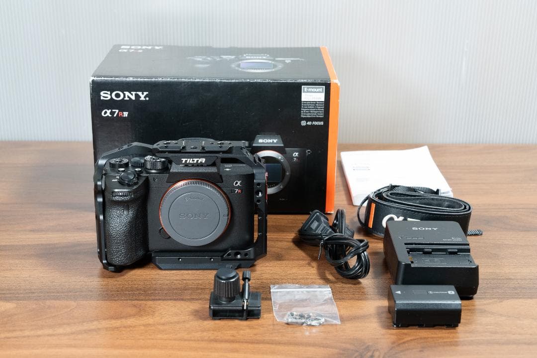 【美品】 SONY α7RM4 ボディ ILCE-7RM4 防湿庫保管