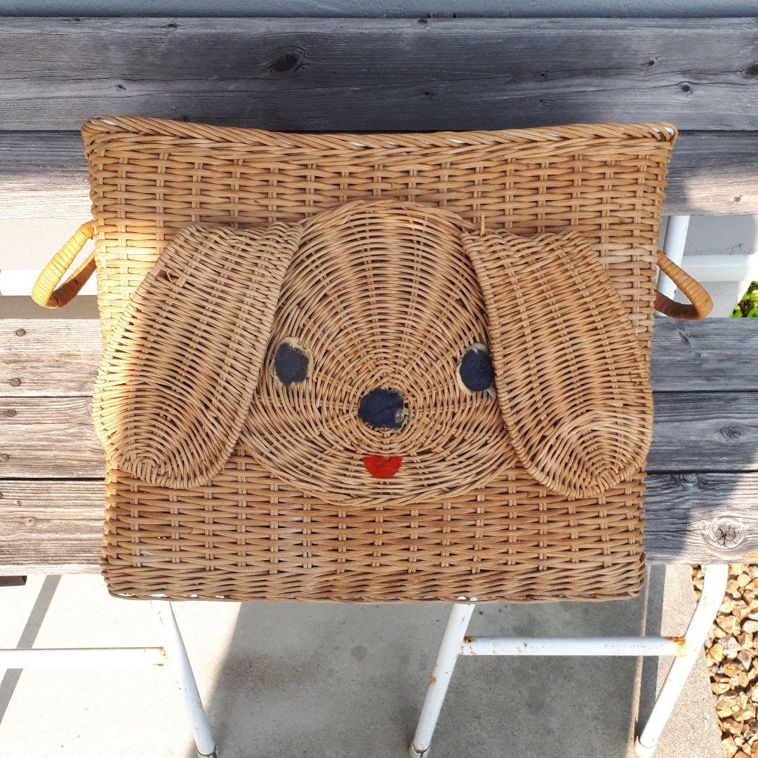 さとちゃん／ラタン 大きいかご 昭和レトロ 犬 籠 自然素材 バスケット