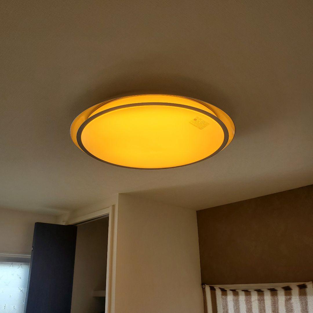 【美品】TOSHIBA LEDシーリングライト 14畳 直径63cm リモコン付