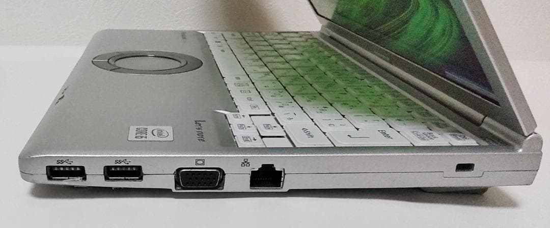 【外出先でも快適作業】Panasonic レッツノート CF-SV9