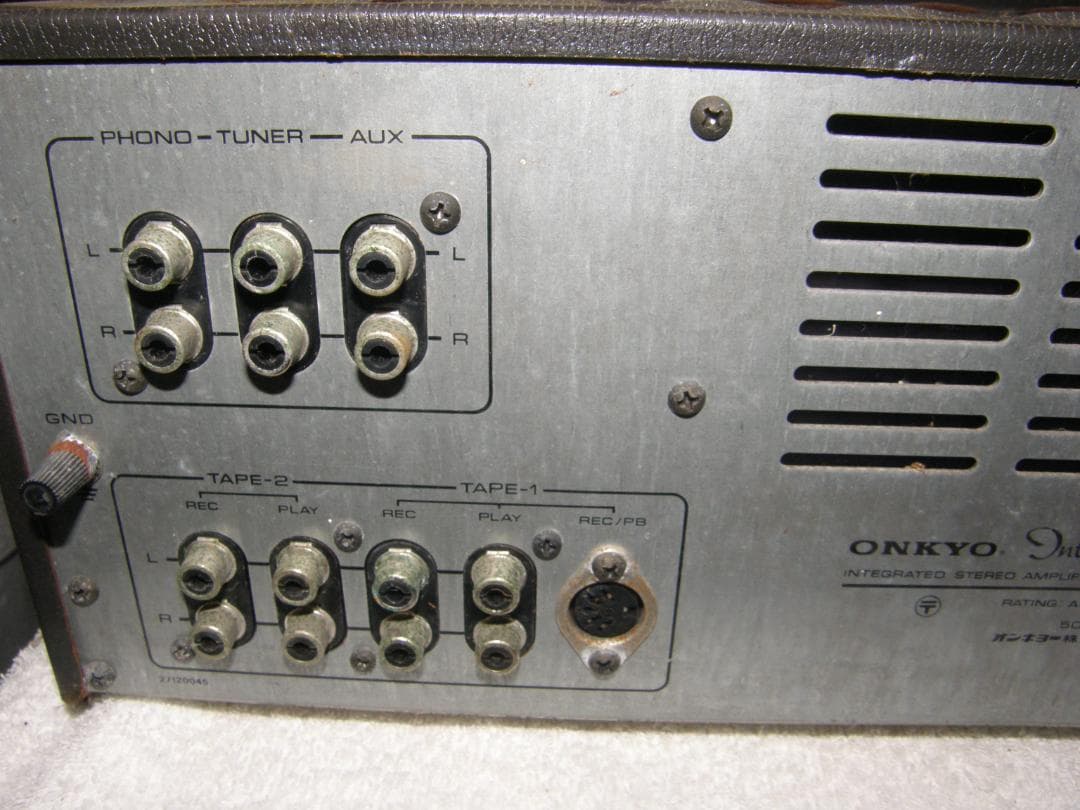 ONKYOアンプリファイヤーCA-5000中古動作品の出品です。