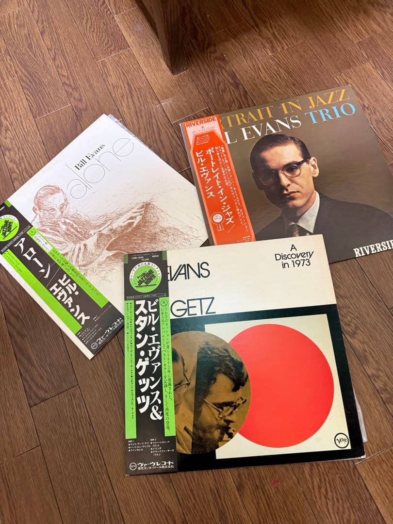 LP12in国内盤帯解説付 ビルエバンスの3枚写真参照 盤ジャケ帯解説綺麗です