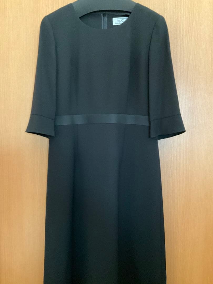 【未使用】東京ソワール　ディノスCaraコラボ　ブラックフォーマル タグ付