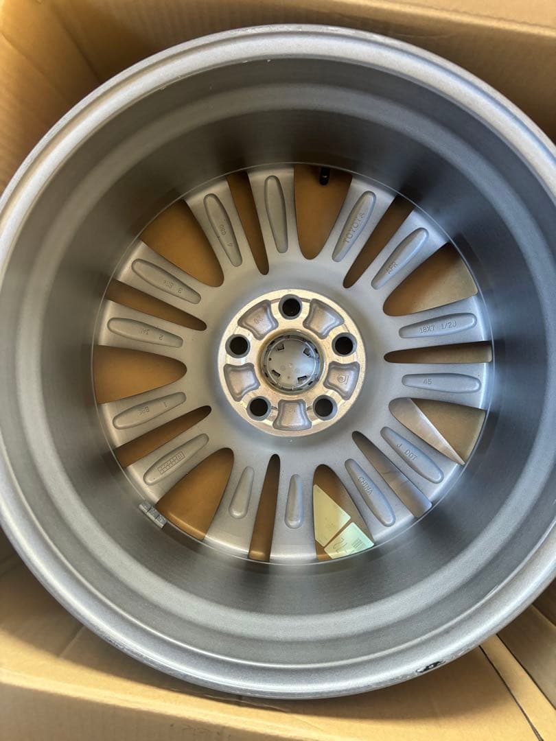 トヨタ ハリアー　18インチ アルミホイール 2個セット