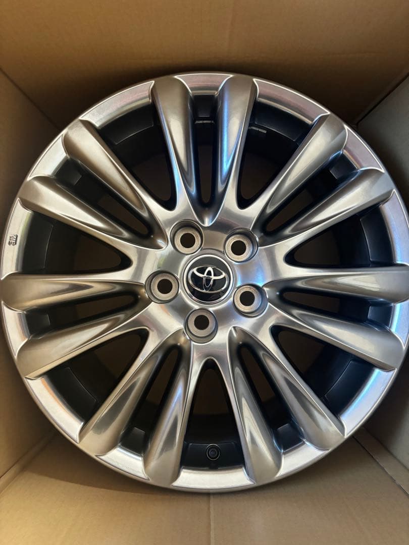 トヨタ ハリアー　18インチ アルミホイール 2個セット