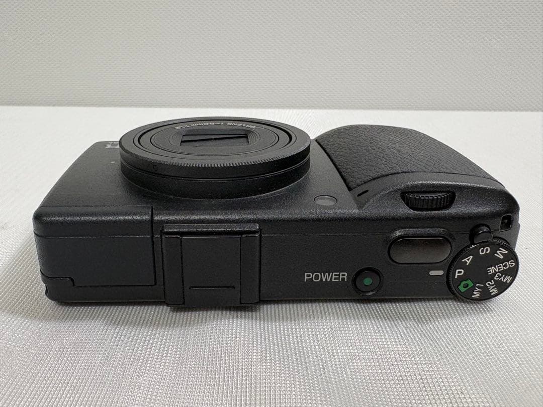 RICOH GR DIGITALIII＋ケースGC-3＋レンズGW-2 GH-2