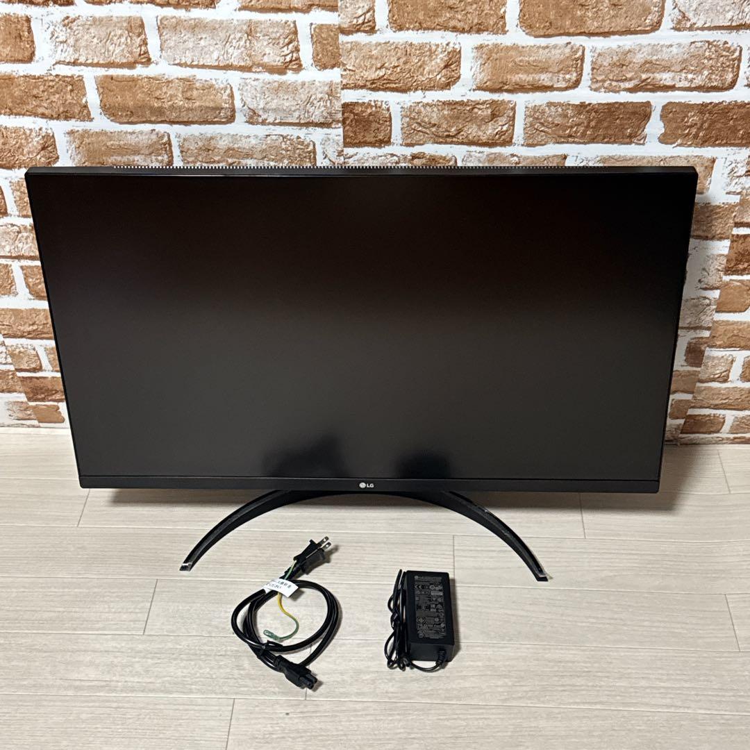 LG 32UR500K-B 31.5型 4K VA HDR モニター