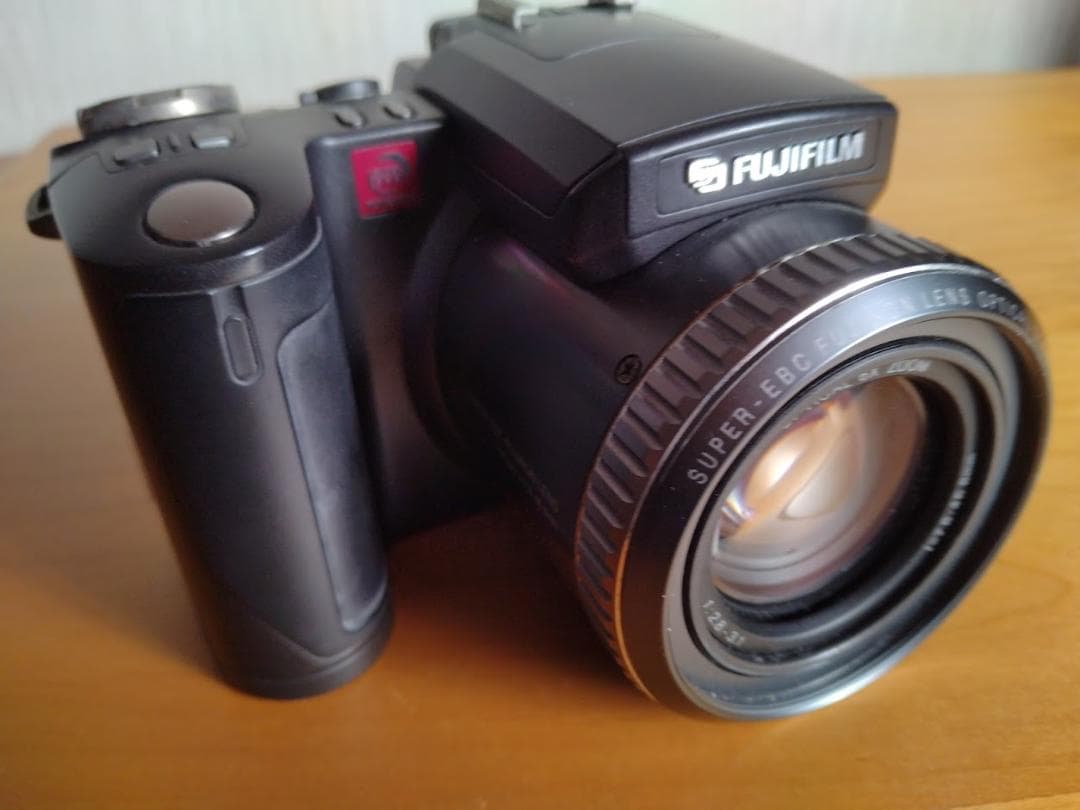 デジタルカメラ FINEPIX6900Z