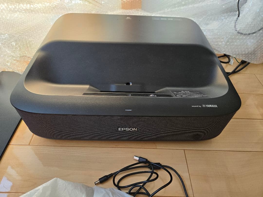 EH-LS300 EPSON フルHD プロジェクター チラつき発生します