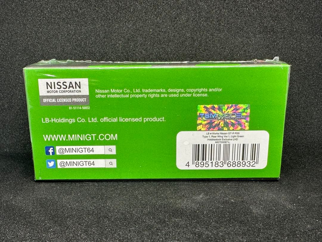 MINI GT ▶︎67 LB★Works Nissan GT-R