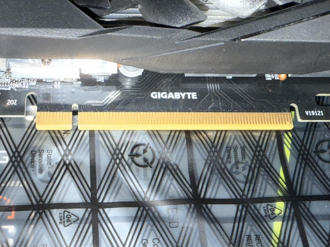 【動作未確認】GIGABYTE GeForce RTX 2060 Super
