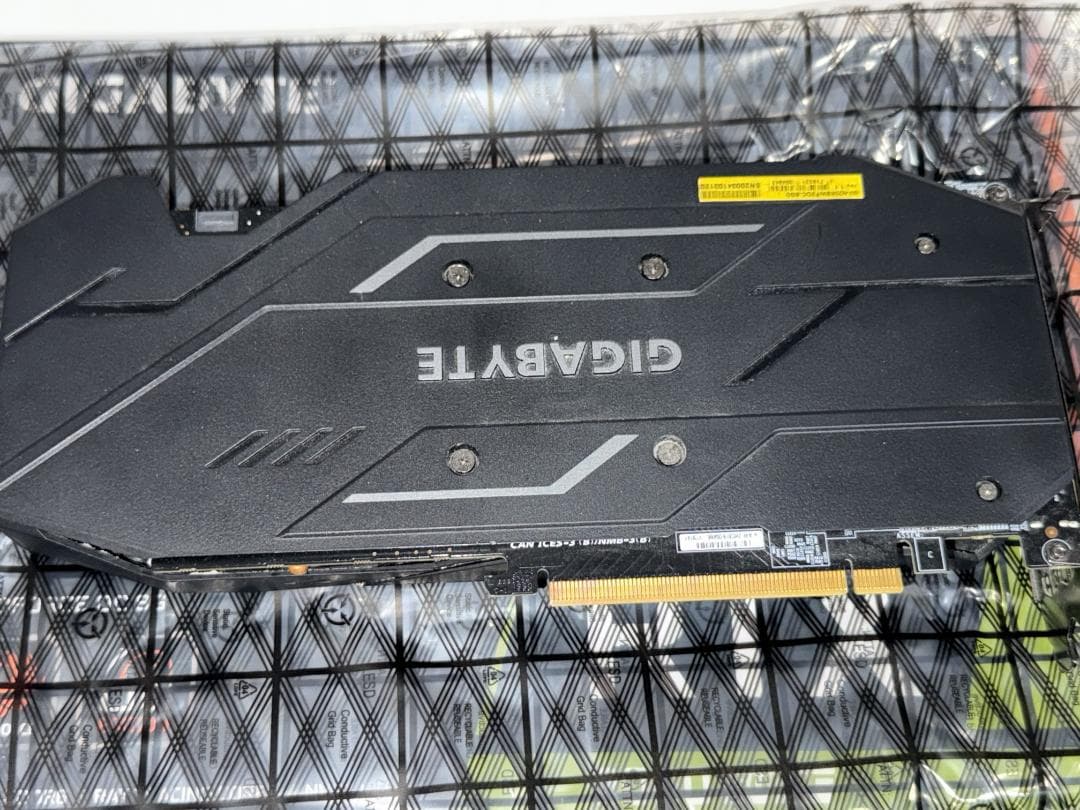 【動作未確認】GIGABYTE GeForce RTX 2060 Super