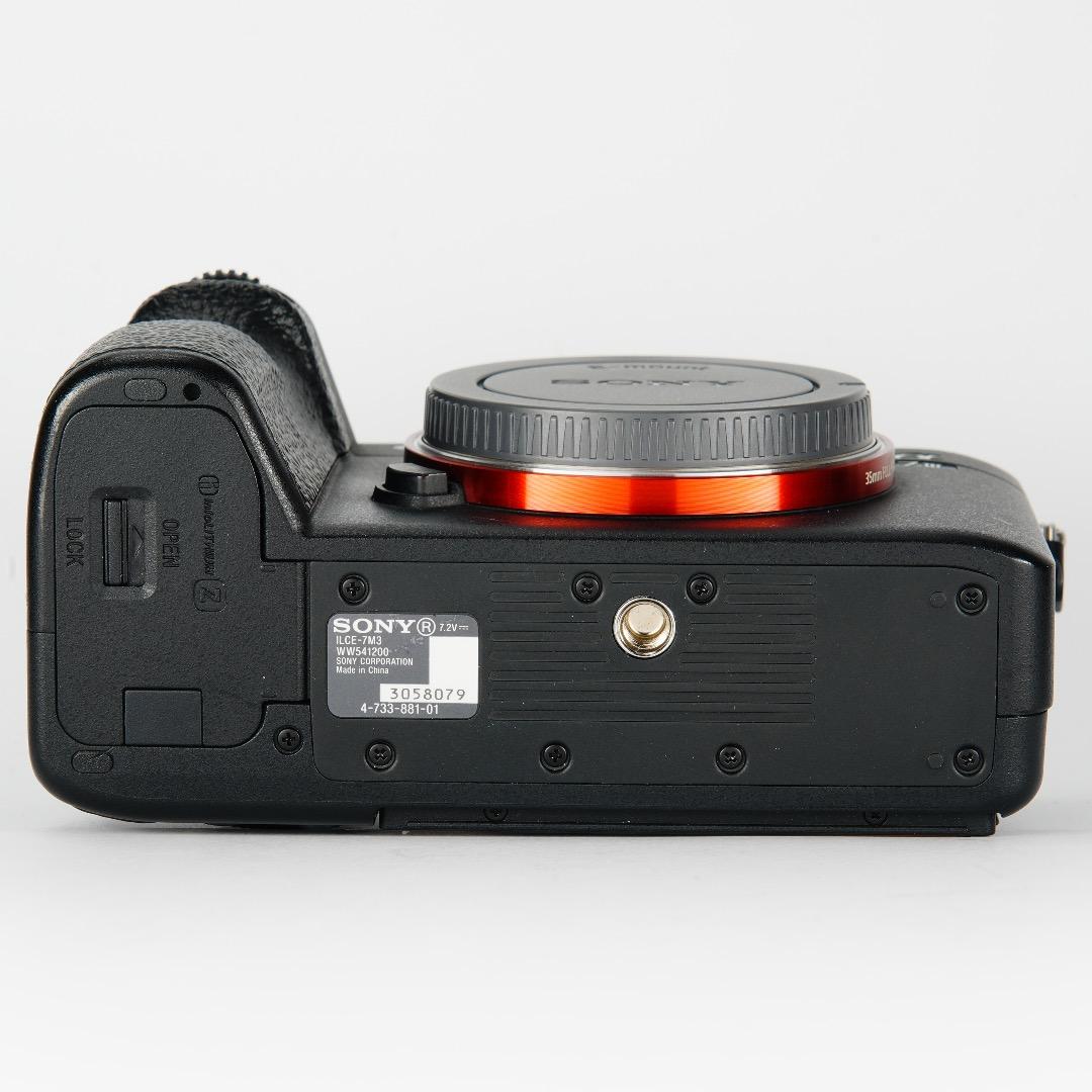 【完全セット】SONY α7III美品！11,056回/20万 すぐ撮影可能