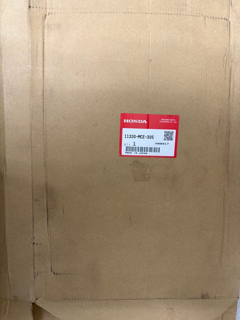 11330-MCE-305 cb400sf nc39クランクケースカバー