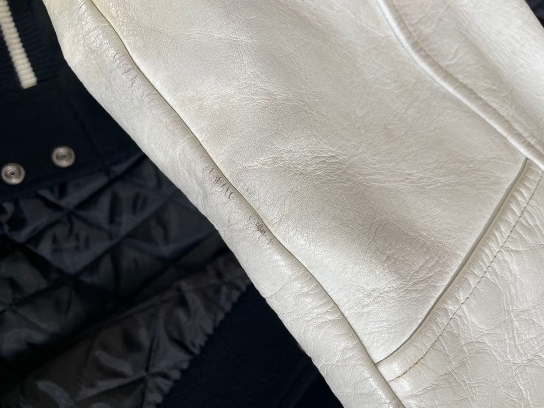 A BATHING APE スタジャン サイズL ナンバリングあり