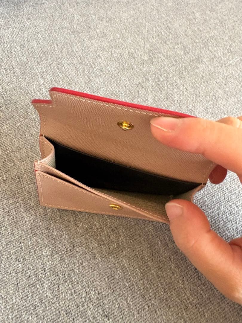 【ほぼ新品】MARNI マルニ　レザーカードケース・名刺入れ　ピンク