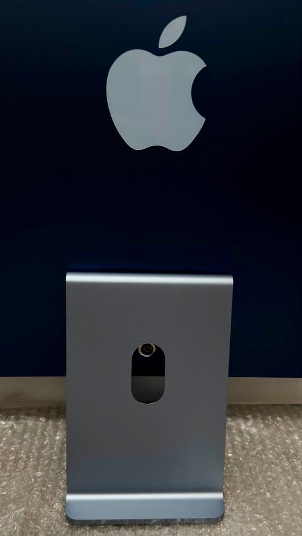 美品iMac 2023 24インチ M3チップ 24GBメモリ 1TBSSD