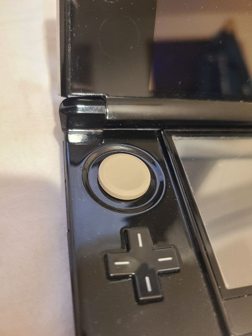 任天堂 3DS ブラック 本体&充電アダプター