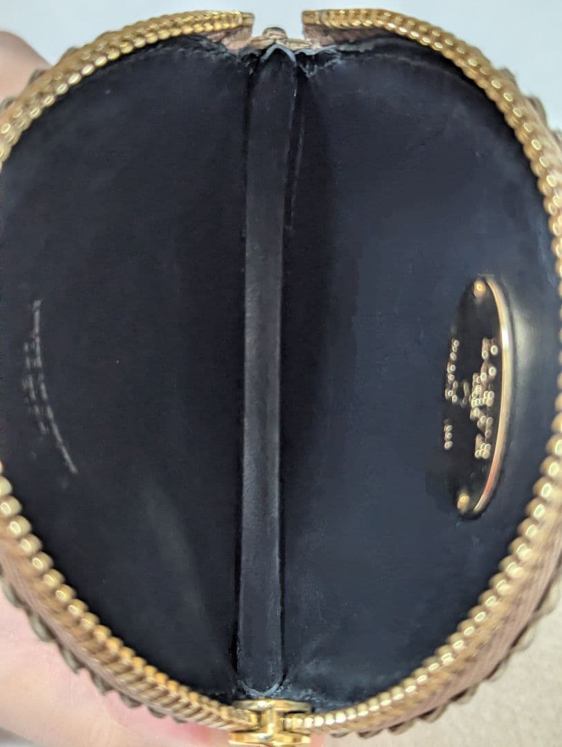 【美品】LOEWE ロエベ アナグラム ケース レザー フリンジ ゴールド