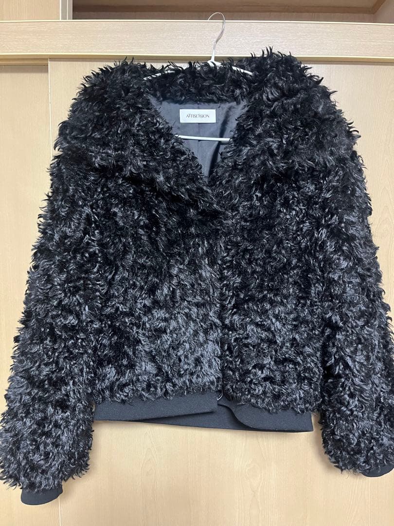 attisession フラッフィーブルゾン