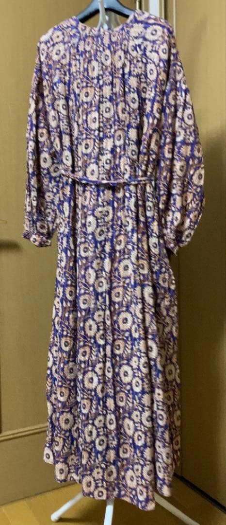 ne Quittez pas 花柄ロングワンピース 長袖 Vネック　Sサイズ