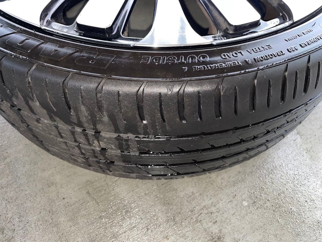 タイヤ溝あり！　D.A.D ギャルソン　ヴェルーガ　19インチ