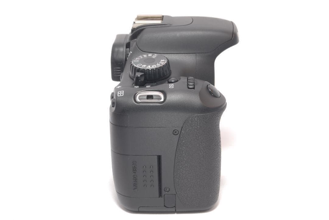 ⭐️届いてすぐ使える⭐️Canon Kiss X4 キャノン　デジタル一眼