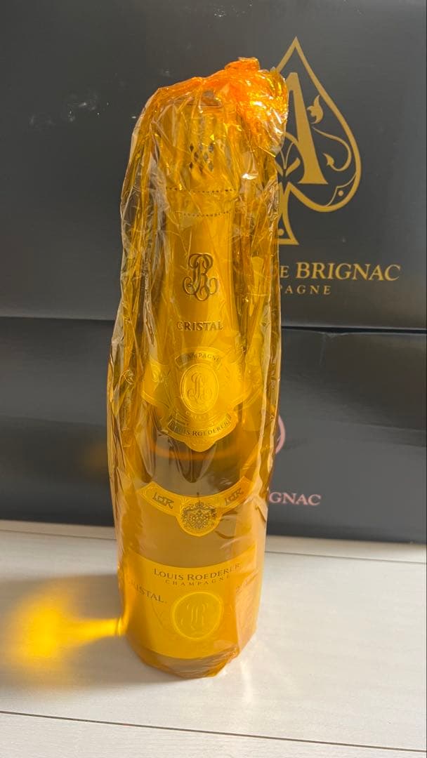 ペリエロゼ 2.本、クリスタル1本