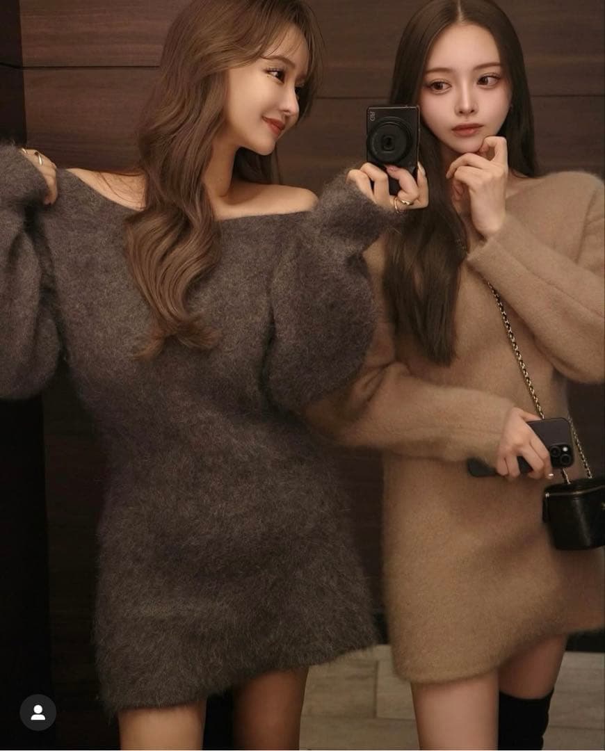 63 美品　THE TOE ニットワンピース ベージュ