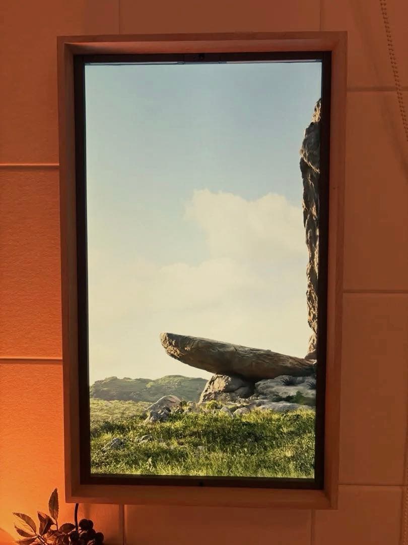 【美品】 atmoph window 2 Disney 木製カリモク