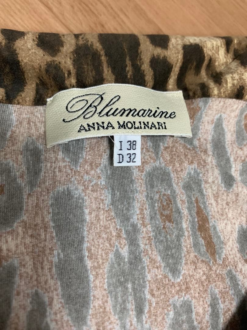 Blumarine アンナモリナーリ　ヒョウ柄オフショルダーTシャツ