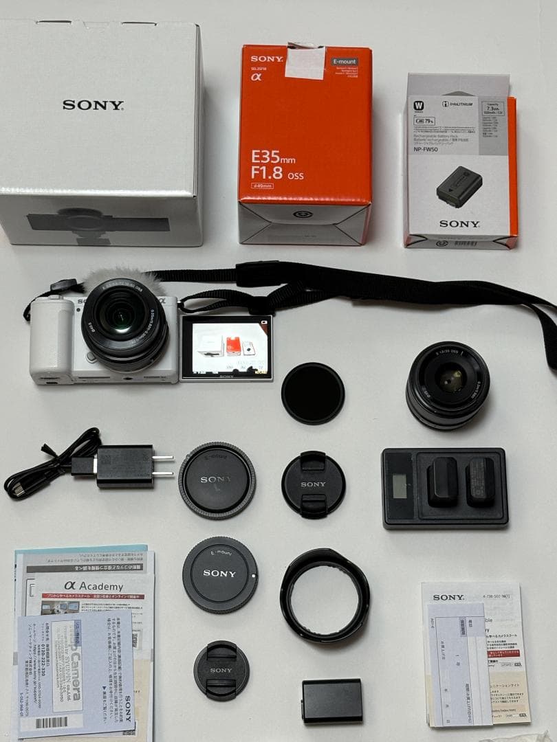 SONY ZV-E10 + レンズ E 35mm F1.8 ＋16-50mm