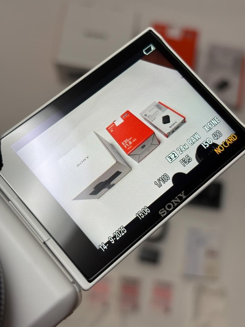 SONY ZV-E10 + レンズ E 35mm F1.8 ＋16-50mm