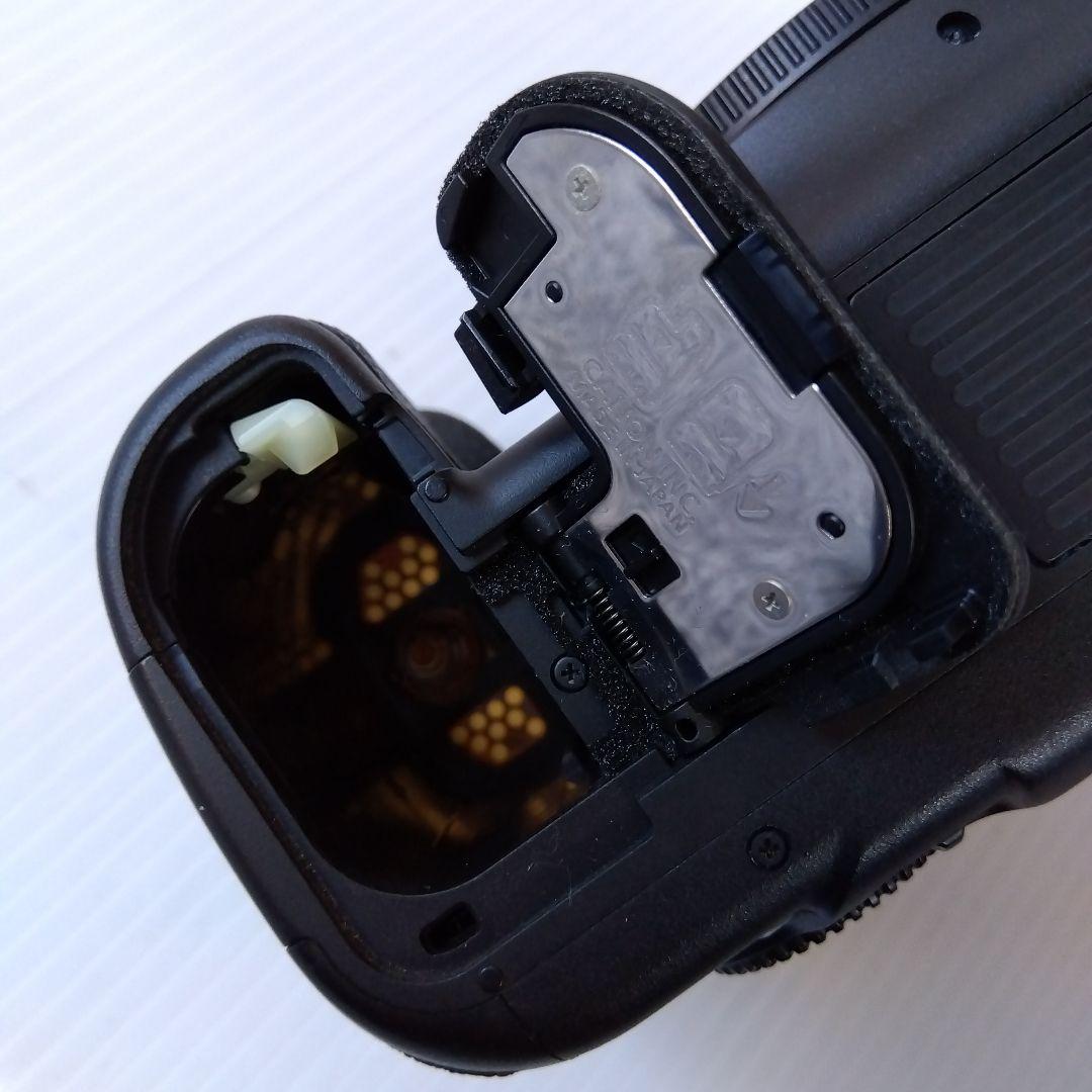 Canon EOS 5D Mark III 本体と付属品