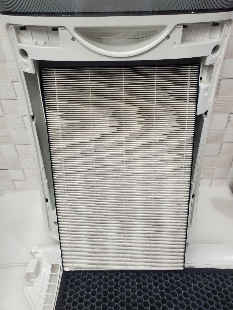 空気清浄機　SHARP FU-N50BK-W