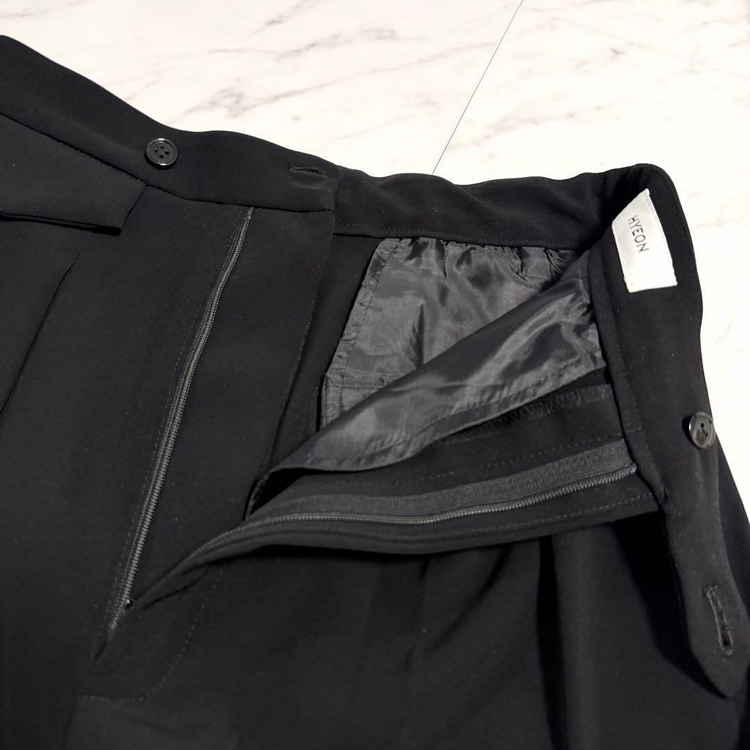 【美品】完売品✨️ヘヨン HYEON キャロット パンツ 美脚 ブラック M