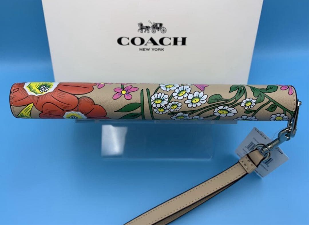 【新品未使用】COACH フラワー　長財布　花柄　派手柄　フローラル