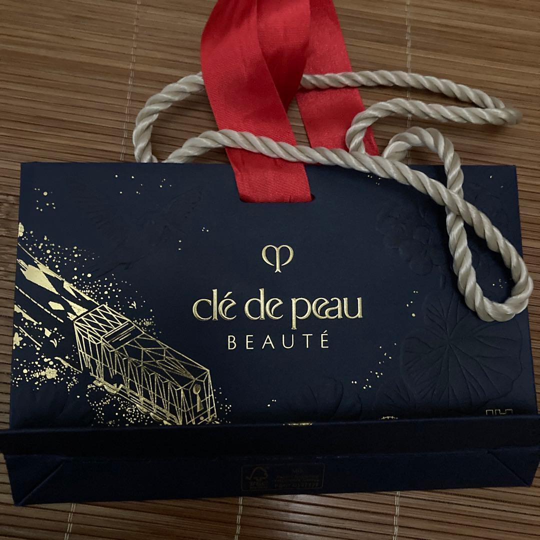 クレ・ド・ポー・ボーテ プードルコンパクトエサンシエルn 5g最終値下げ