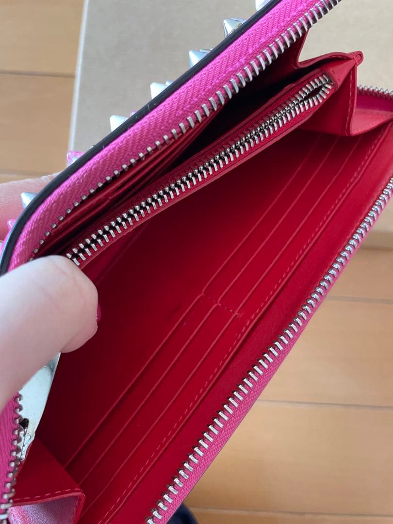 【購入時の証明書付き】クリスチャン ルブタン 長財布　箱は付きません