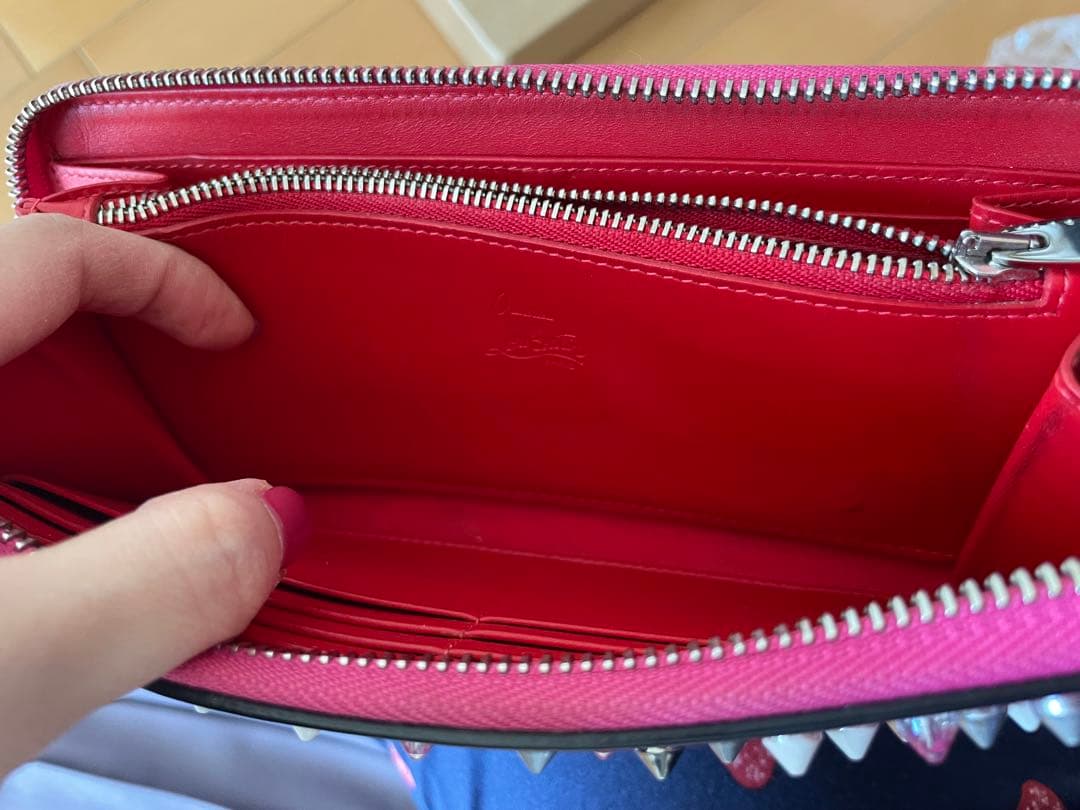 【購入時の証明書付き】クリスチャン ルブタン 長財布　箱は付きません