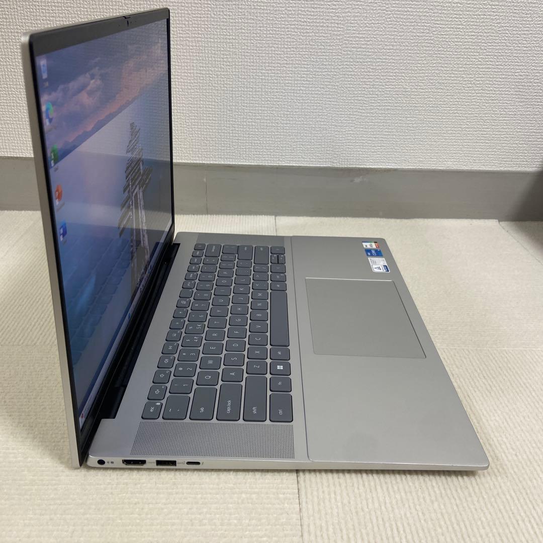 Windowsノート本体 DELLInspiron16 5630 i5-1340P 2K120