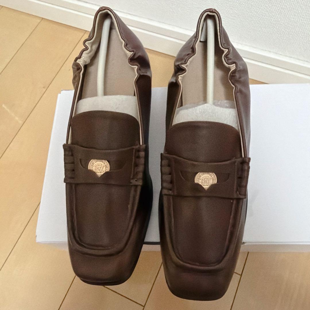 MOUSSY SQUARE TOE ローファーヒール