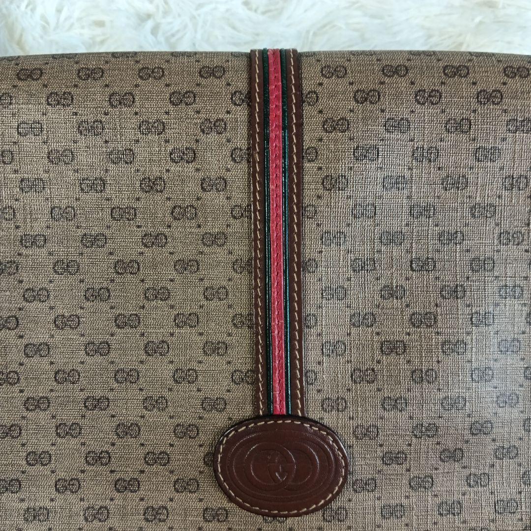 emission【GUCCI】グッチ　ショルダーバッグ　シェリーライン　✨