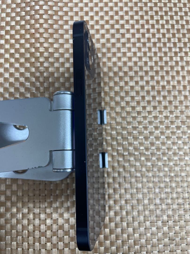 iPhone 12 64 GBブラックSIMフリー【2988】