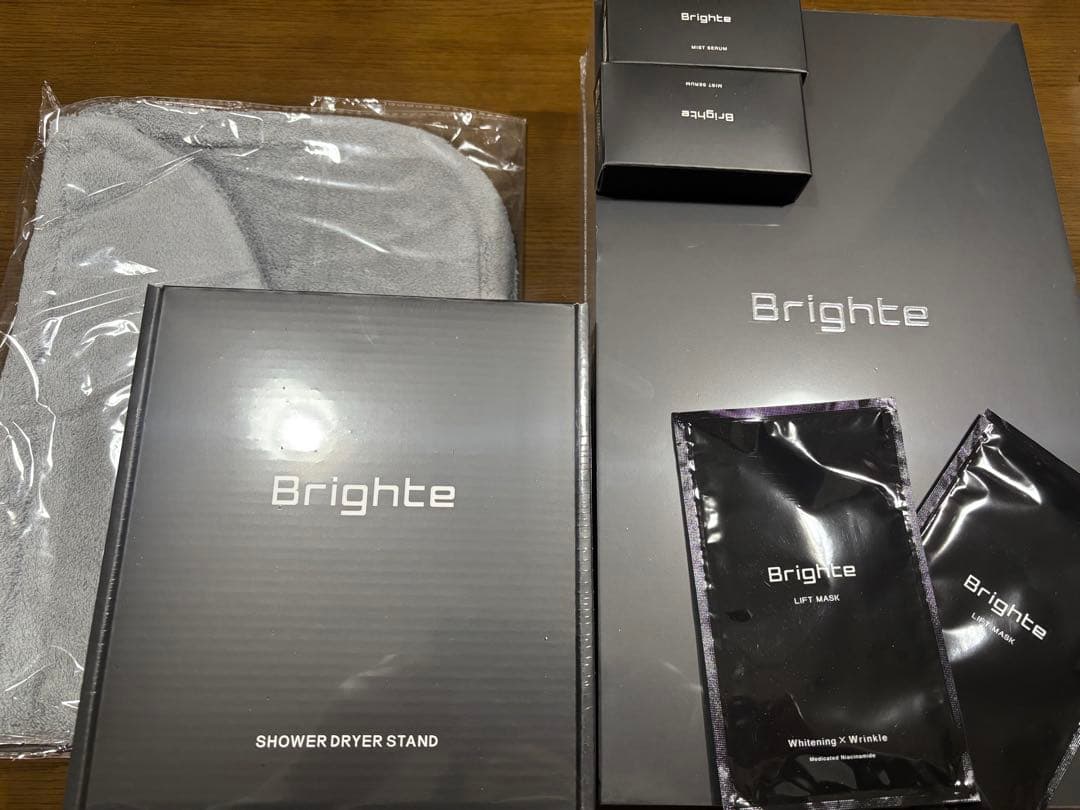 新品未使用 便利スタンド付 Brighte SHOWER DRYER お値下げ中