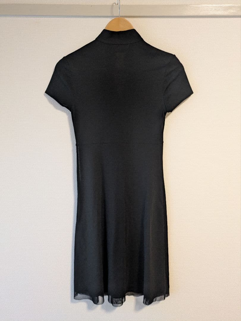 VIVIENNE TAM 半袖ワンピース 黒 花柄刺繍