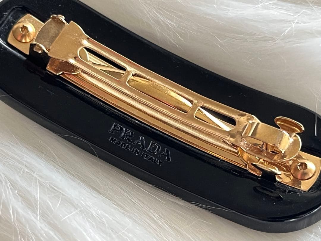 PRADA プラダ プレックス ヘアクリップ バレッタ 黒 定価71,500円