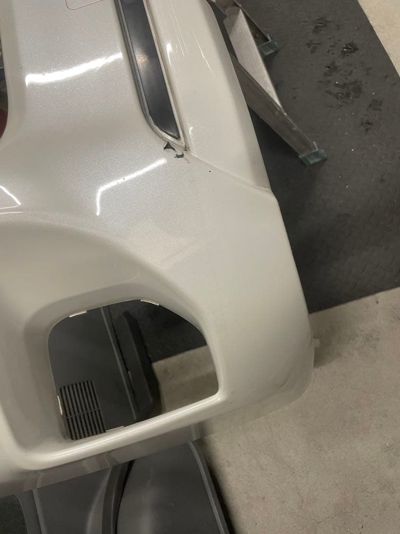 200系標準070ハイエースCRSコンバージョンバンパーEssexエセックス