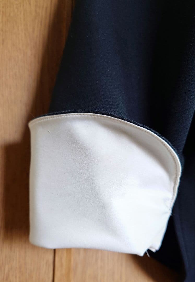 LE PHIL ルフィル スキューバダンボールブラウス 黒